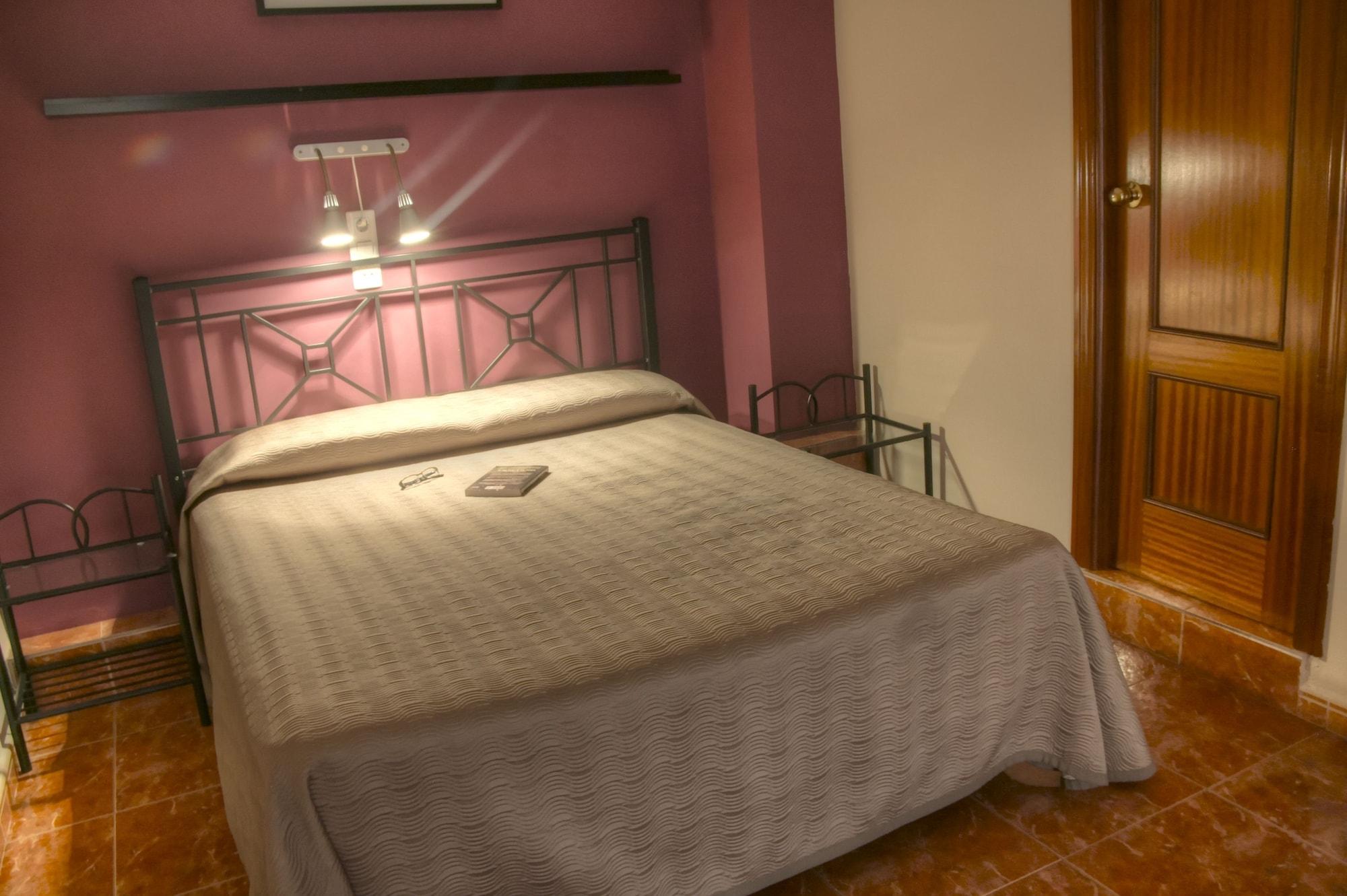 Hostal Jentoft Севілья Екстер'єр фото