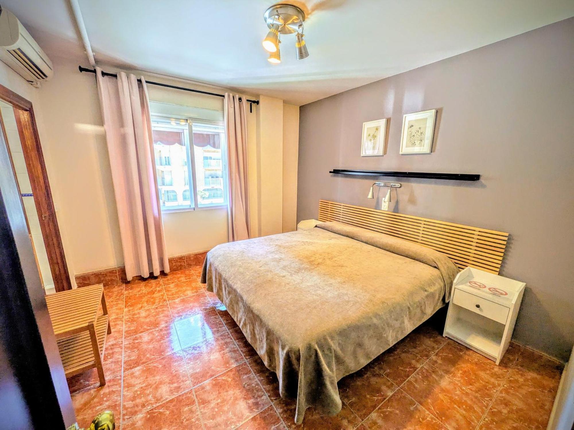 Hostal Jentoft Севілья Екстер'єр фото