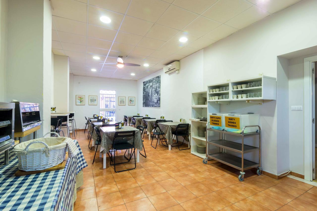 Hostal Jentoft Севілья Екстер'єр фото